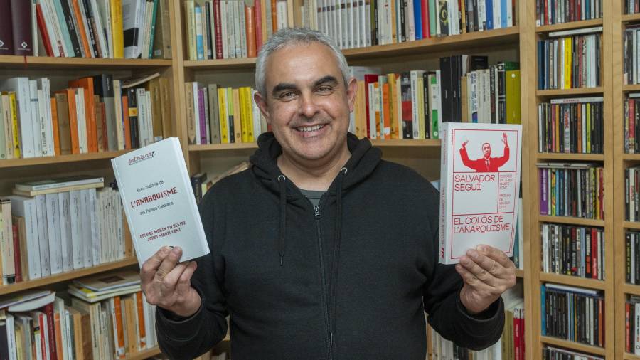 Jordi Martí (Tarragona, 1969), amb ‘El colós de l’anarquisme’ i ‘Breu història de l’anarquisme’, aquest darrer fet amb Dolors Marín. joan revillas