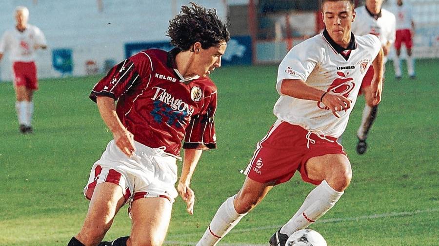 El Nàstic de la temporada 1999/2000 no conseguía ganar al Terrassa y seguía en posiciones de descenso a Tercera. FOTO: josé carlos león
