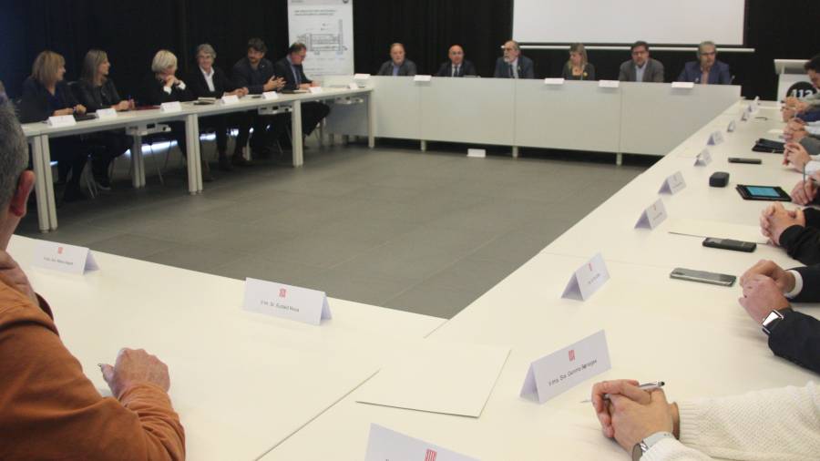 Reunión de los alcaldes de los municipios del Plaseqta para participar en la mesa de trabajo. ACN