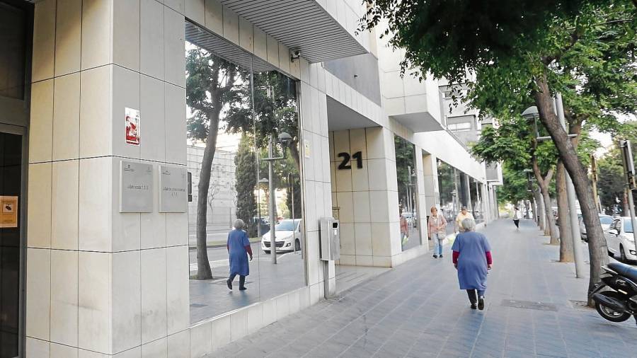 El Juzgado de Primera Instancia 8 de Tarragona es el que recibe todos los casos de cláusulas suelo de la provincia y no trata otros. FOTO: Pere Ferré