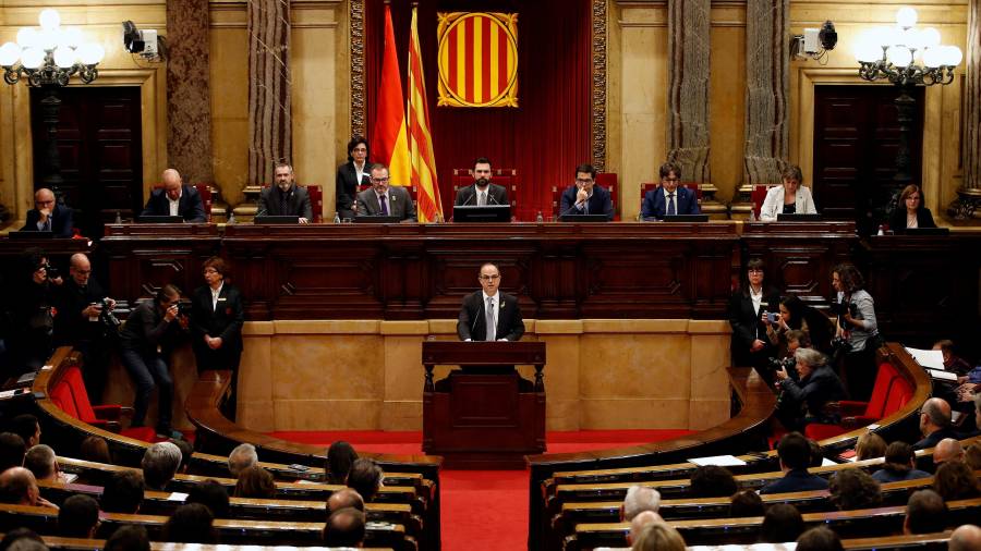Imagen del pleno de este jueves en el Parlament de Catalunya. Foto: EFE