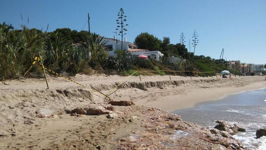 La playa del Francàs no ha perdido más arena el pasado fin de semana.