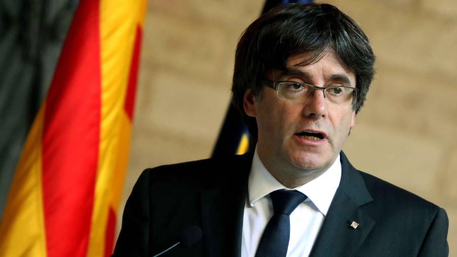 Carles Puigdemont hace un llamamiento a reeditar Junts pel Sí para el 21 de diciembre.