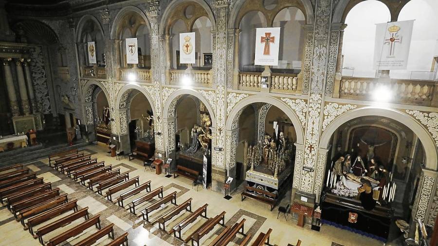 Planta baja –con los misterios ya expuestos– y palco de la iglesia de Sant Agustí de Tarragona. Foto: Pere Ferré