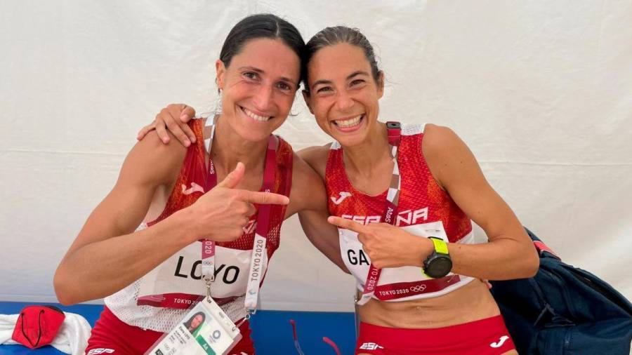 Loyo y Galimany tras finalizar la Maratón olímpica. Foto: RFEA