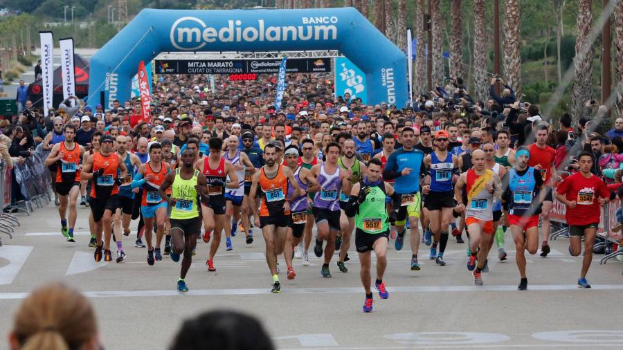 Salida de la Media Maratón de Tarragona de 2019. FOTO: DT - Pere Ferré