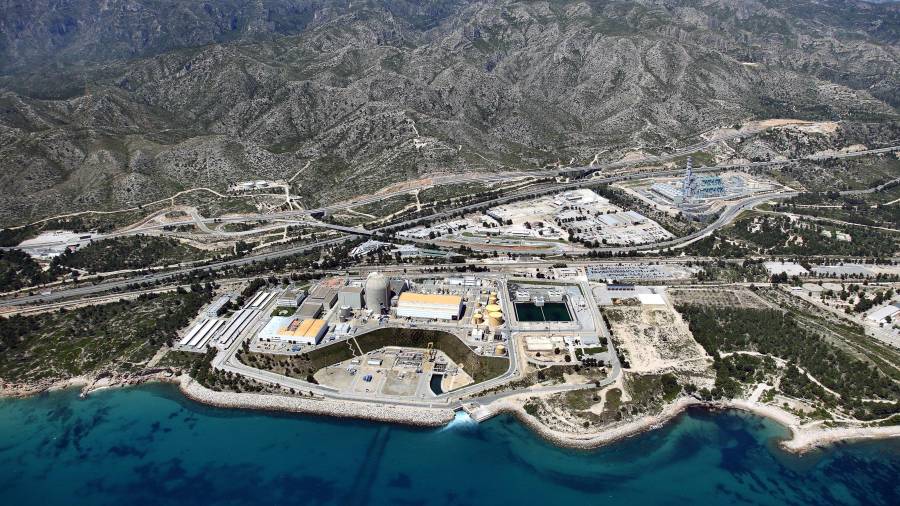 Vista aérea de la central nuclear de Vandellòs II. FOTO: CSN