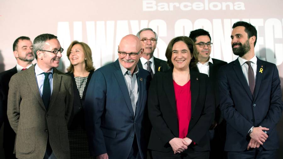 Barcelona exhibeix unitat i potencial Barcelona va exhibir ahir unitat institucional i el seu potencial econòmic, científic i empresarial per deixar clar que està preparada per seguir sent la seu del Congrés Mundial de Mòbils després d’un 2017 complicat. Foto: EFE