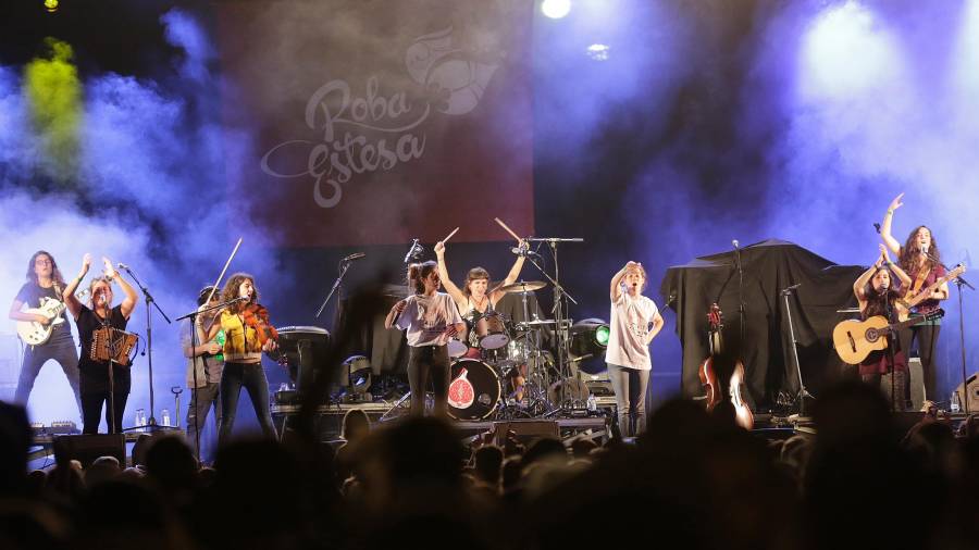 El grup Roba Estesa, durant un concert a Tarragona l'any passat. FOTO: Lluis Milian