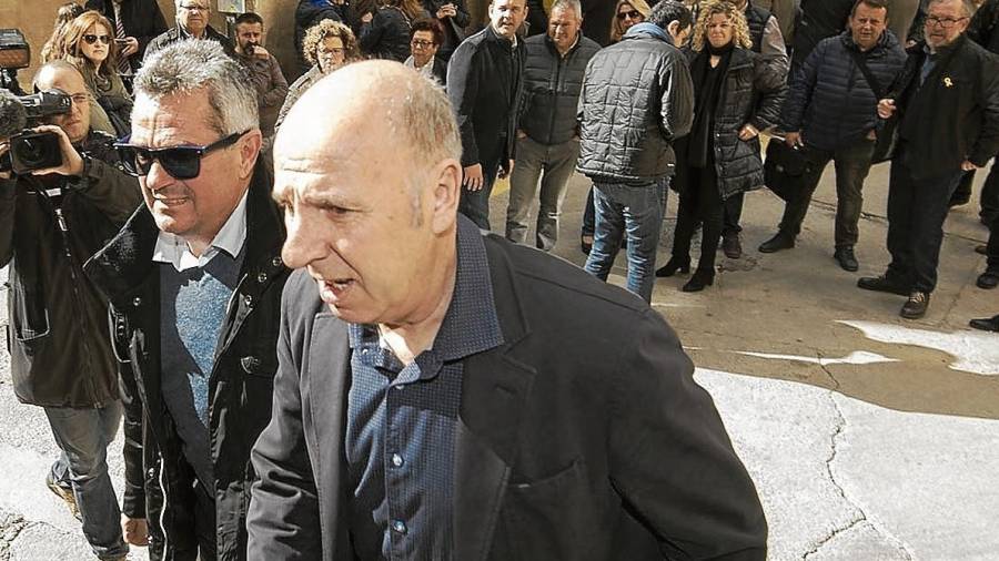 L’alcalde Arasa entrant als jutjats de Tortosa, el mes de març passat. Foto: Joan Revillas