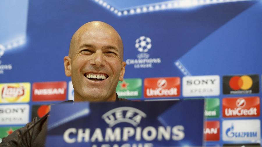 Imagen del técnico del Real Madrid en rueda de prensa. Foto: EFE