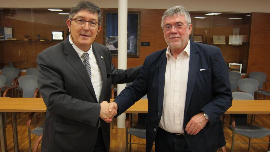El rector de la URV, Josep Anton Ferré, i el director dels Serveis Territorials de Salut, Roger Pla.