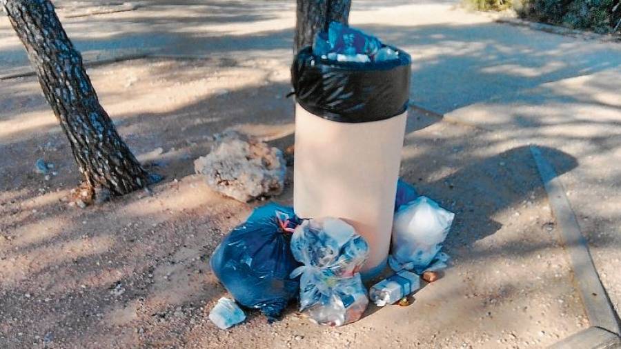 Denuncien ‘irregularitats’ a la recollida d’escombraries a les Cases d’Alcanar i de l’Ametlla de Mar