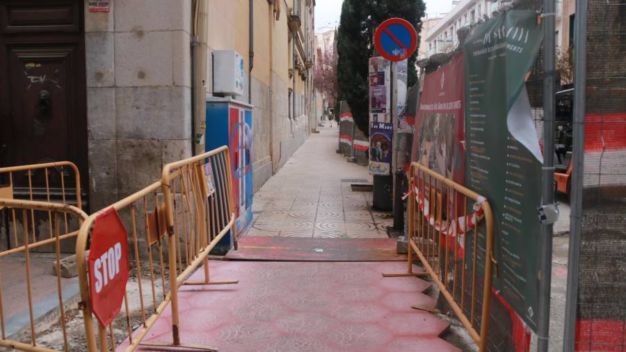 La calle Salvador Espriu se transformará en una zona para peatones en la segunda fase de las obras del raval de Santa Anna. Foto: ACN