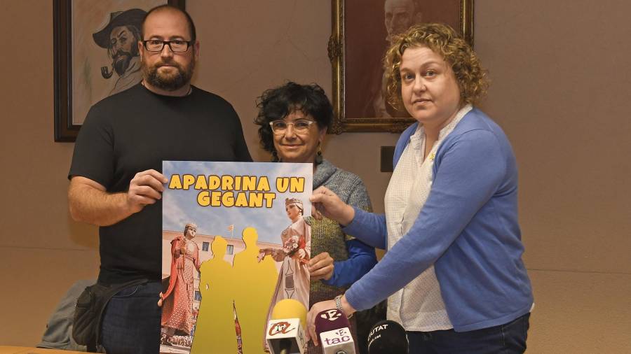 Presentació de la campanya per disposar d’una nova parella de gegants. FOTO: Alfredo González