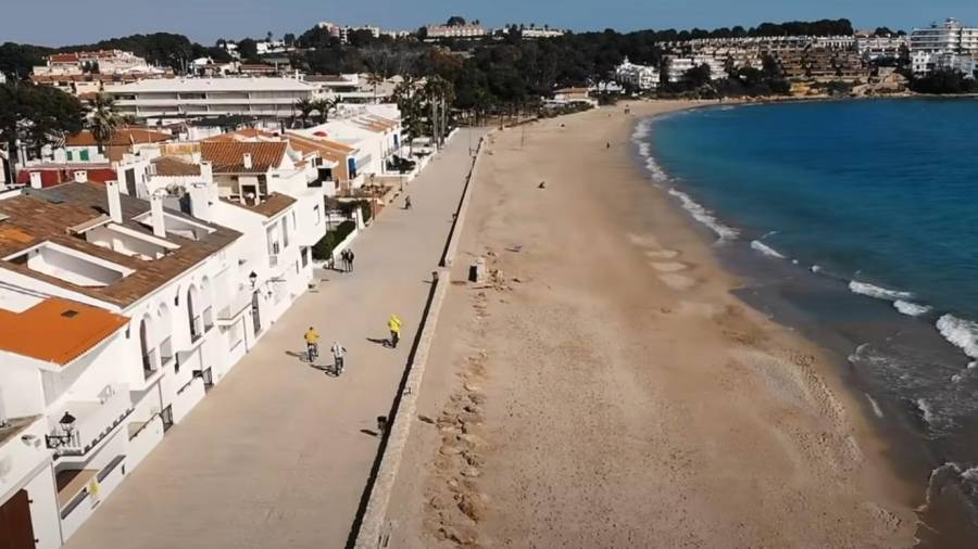 Imagen de la playa de Altafulla que sale al principio del vídeoclip.