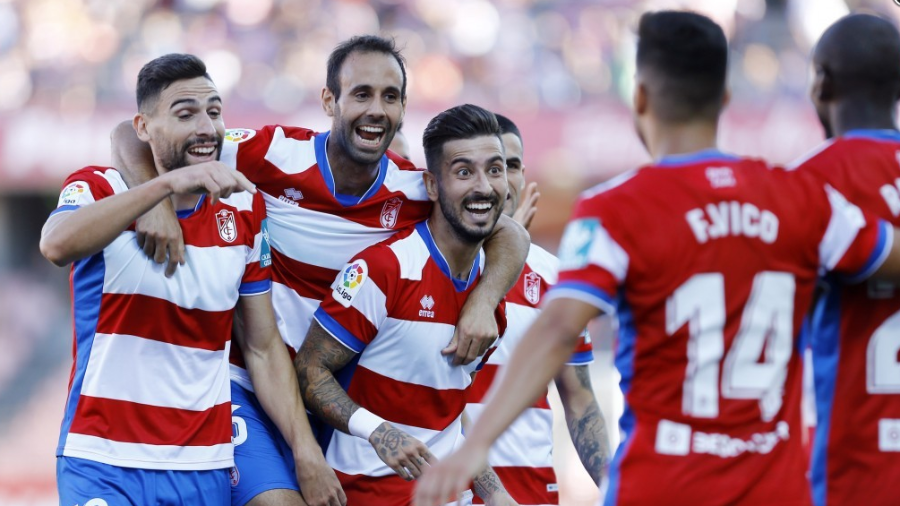 El Granada celebra uno de los tantos conseguidos frente al Córdoba. Foto: Granada CF