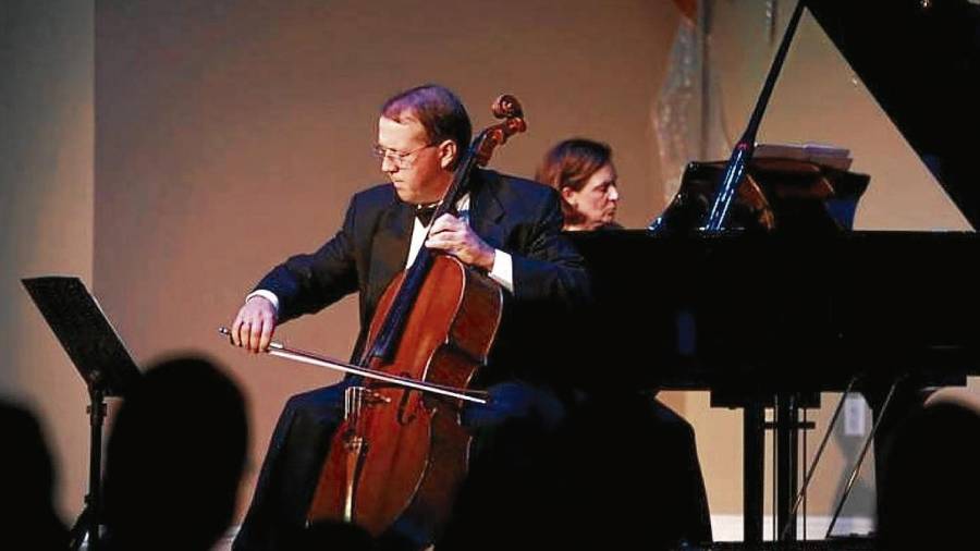 Duo Gee-Mackey està format pel violoncel·lista americà David Gee i la pianista Lynne Mackey. FOTO: Cedida