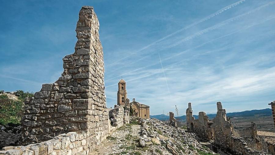 El antiguo pueblo de Corbera d’Ebre, destruido durante la Guerra Civil, está declarado como un bien de interés cultural. JOAN REVILLAS