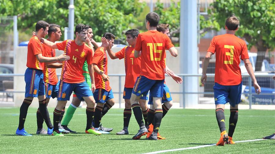El partido se ha jugado en las instalaciones de Calafell. FOTO: Juanfran Moreno