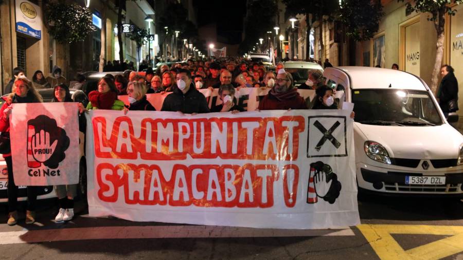 Imagen de la manifestación de Tarragona en protesta por la falta de seguridad tras la explosión. ACN