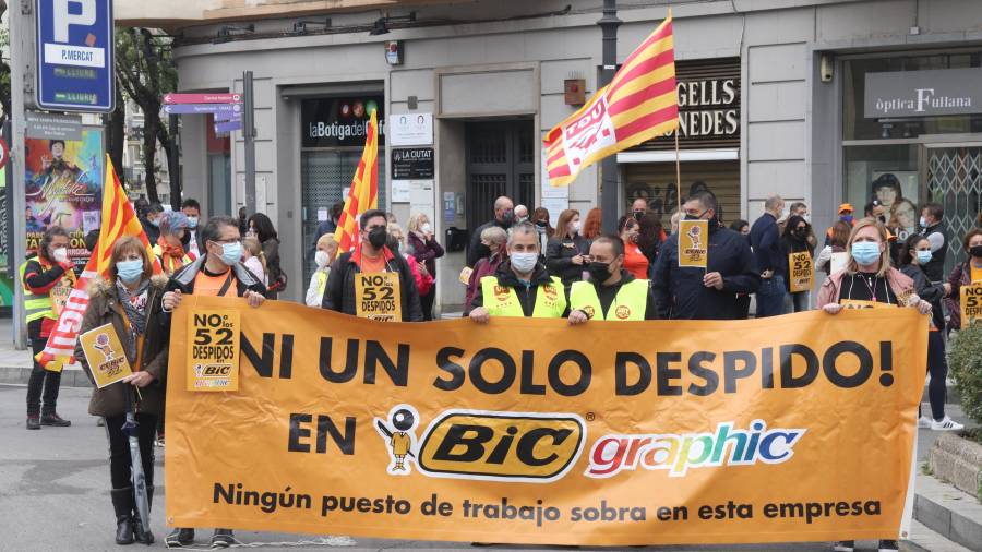 Los trabajadores de BIC Graphic se manifestaron el Primero de Mayo en Tarragona contra el ERE. FOTO: ACN