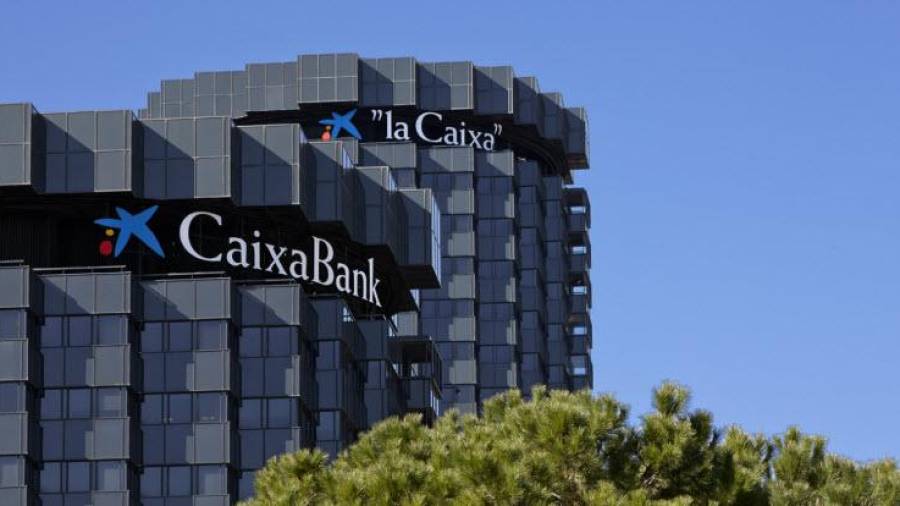 CaixaBank sale del capital de una de sus dos grandes participadas.