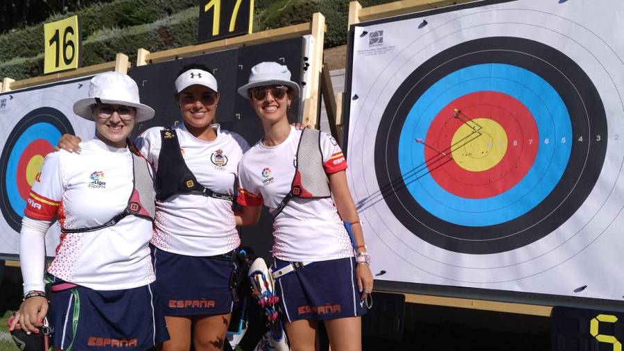 Maria Pitarch, Elia Canales y Mónica Galisteo, las componentes del equipo español. FOTO: RFETA