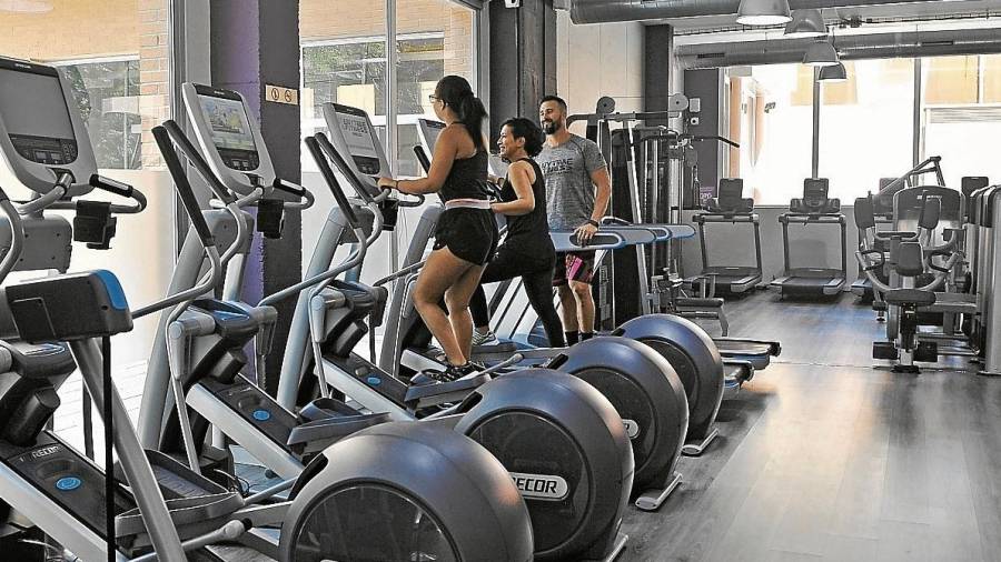 Imagen del gimnasio Anytime Fitness, el primer 24 horas que se abrió en Reus hace poco más de dos años, en mayo de 2016. FOTO: Alfredo González