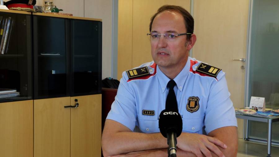 Pla mitjà del comissari Josep Maria Estela, cap de la regió policial Camp de Tarragona dels Mossos d'Esquadra. ACN