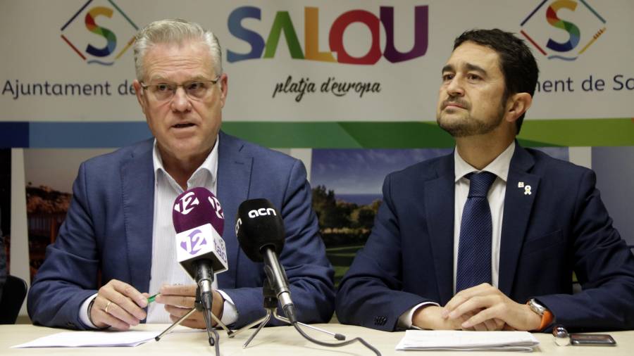 L'alcalde de Salou, Pere Granados, i el conseller de Territori, Damià Calvet. FOTO: ACN