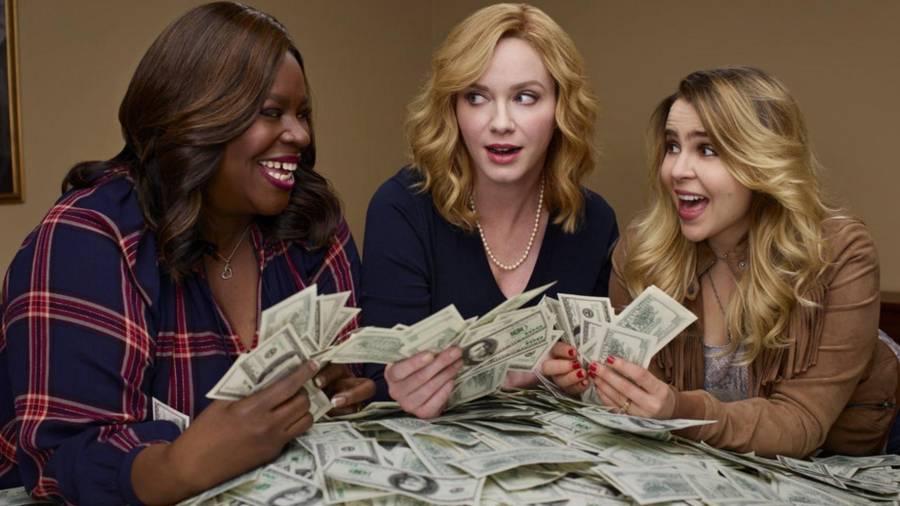 Retta (Ruby), Christina Hendrick (Beth) y Mae Whitman (Annie) protagonizan la dramedia de Netflix ‘Chicas buenas’. Foto: Netflix