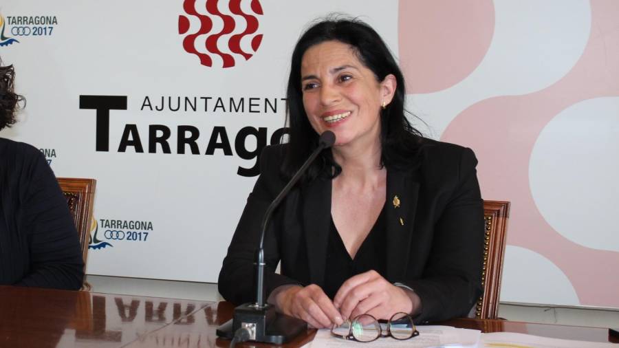 Ana Santos, durante un acto como concejal del Ayuntamiento de Tarragona
