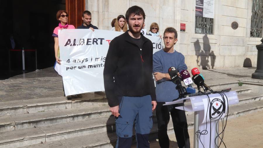 Piden 4,5 años de cárcel para un tarraconense por manifestarse a favor del rapero Hasel