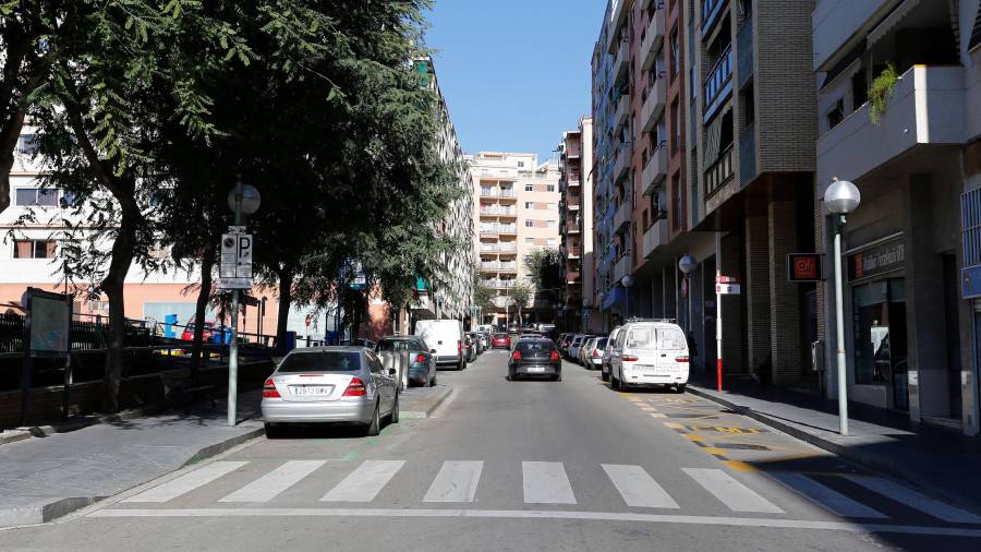 Los hechos se produjeron en la confluencia de las calles Francesc Bastos y Eivissa. Foto: Pere Ferré/DT