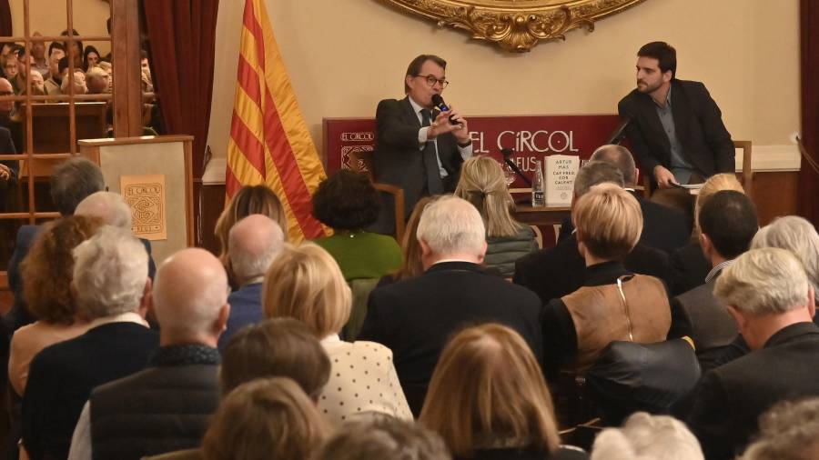 Artur Mas durant la presentació del seu llibre a El Círcol de Reus. FOTO: Alfredo González