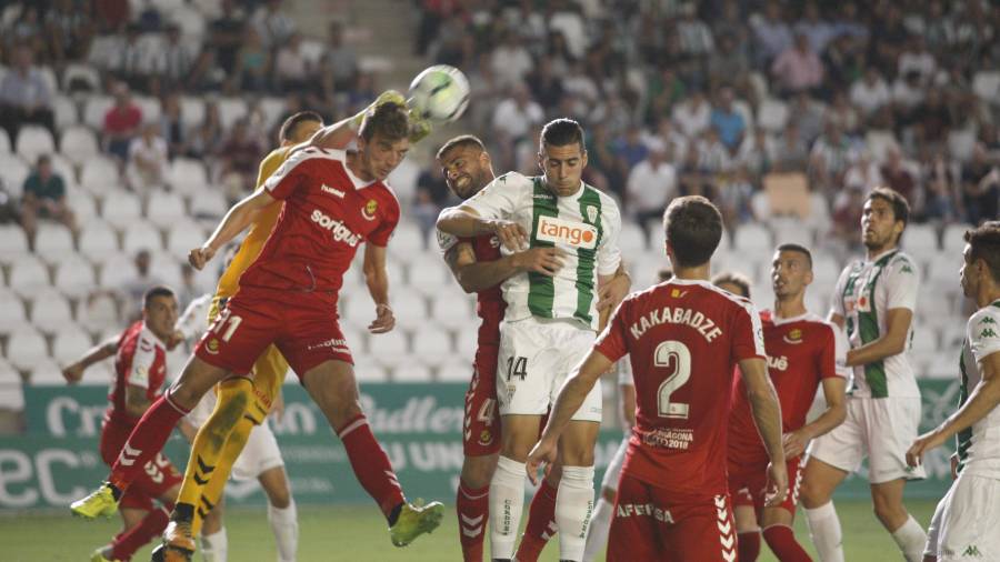 Imagen del partido de la primera vuelta entre Córdoba y Nàstic.