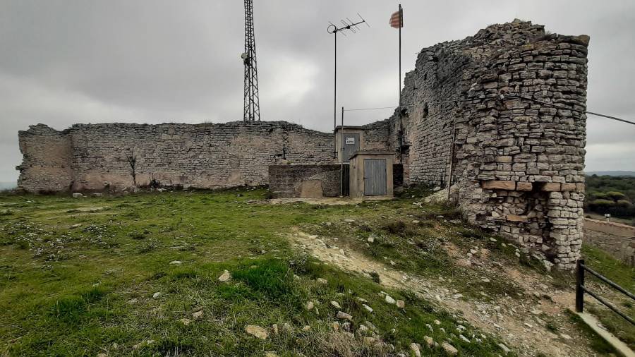 Les restes del castell d’Aguiló es consolidaran l’any vinent i es farà un nou mirador. FOTO: CEDIDA