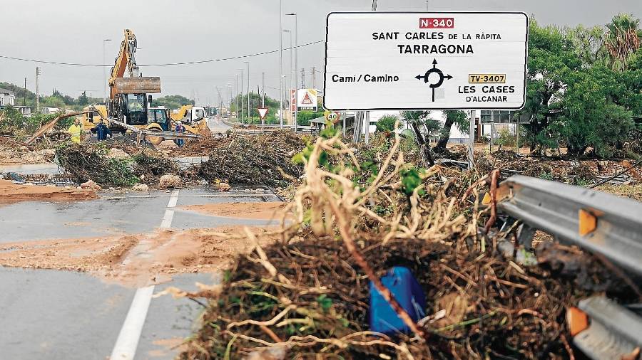 Imagen de la zona de Alcanar, después del temporal. Foto: EFE