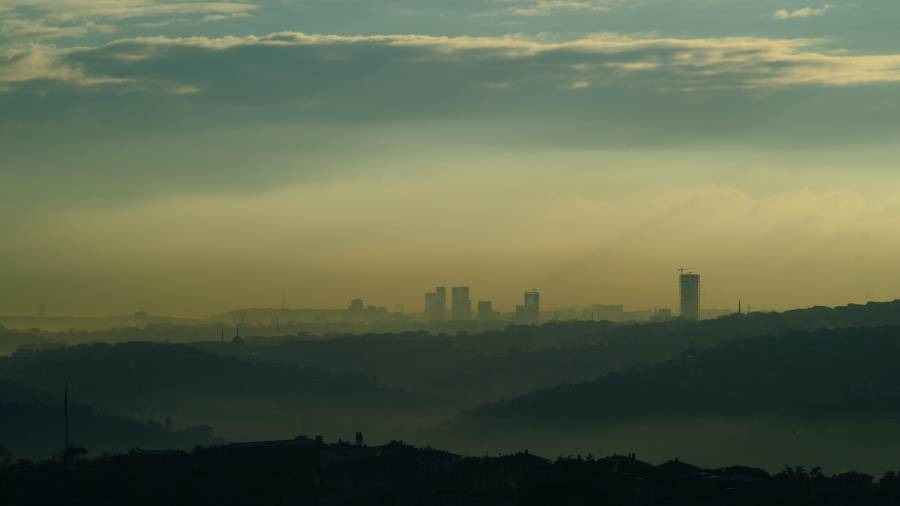 Imatge de la contaminació a les ciutats. Foto: freepik
