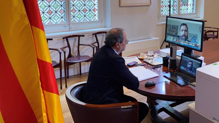 Imagen del presidente Torra durante la sesión parlamentaria virtual. Foto: EFE