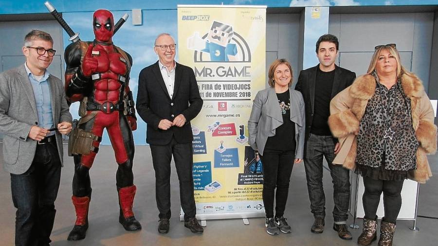La presentació de la primera fira de videojocs va comptar amb la presència dels seus organitzadors i dels responsables de fira Reus i del regidor de Promoció Econòmica. FOTO: Firareus