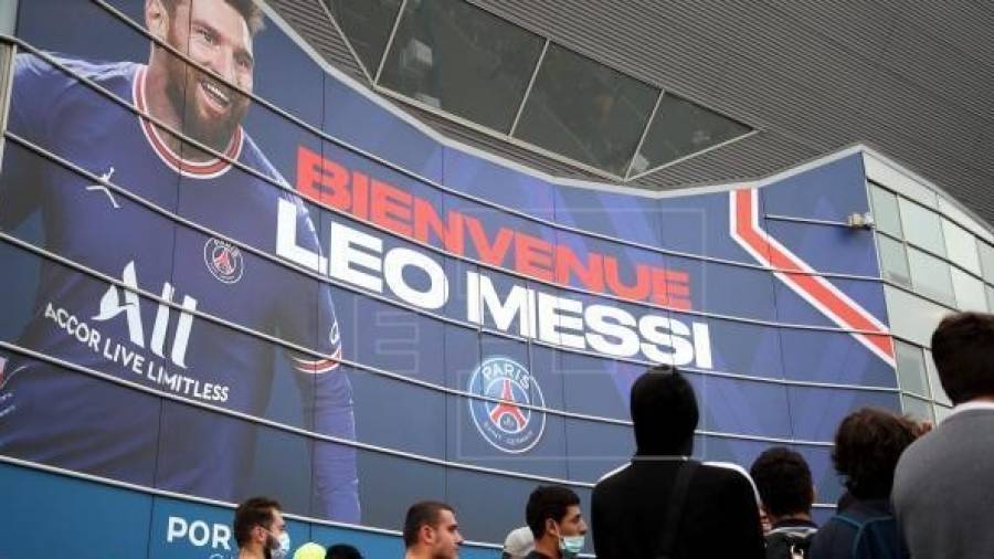 Messi, nuevo fichaje del París Saint-Germain. Foto: EFE/EPA/CHRISTOPHE PETIT TESSON