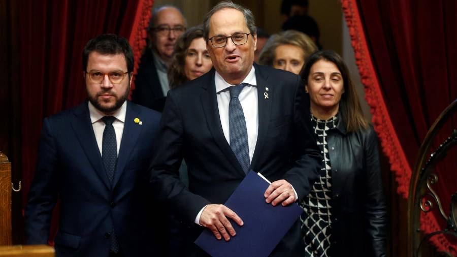 El president de la Generalitat, entrando en el hemiciclo del Parlament de Catalunya. FOTO: EFE