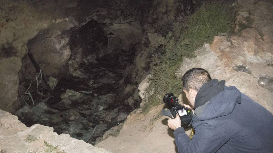 Imagen de archivo de una cueva. EFE