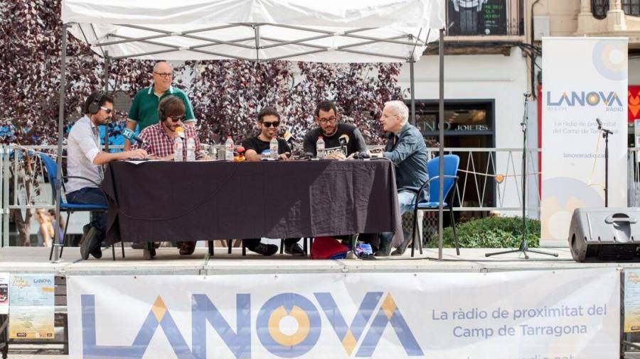 Festa de LANOVA Ràdio per celebrar el seu primer aniversari i per presentar temporada 2015/16, ara fa dos anys. Foto: lanovaradio.cat