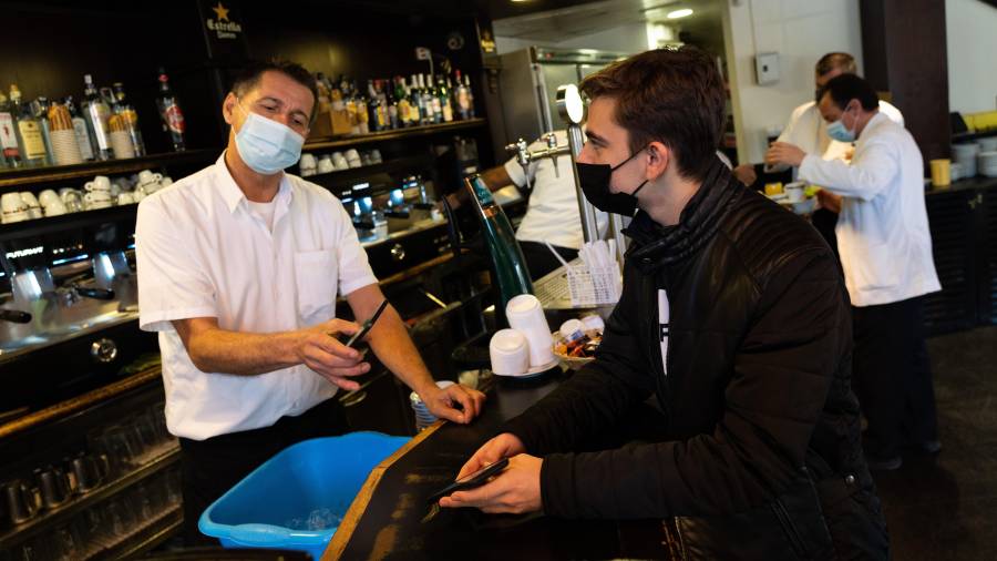 Un restaurante en una imagen de archivo. FOTO: EFE