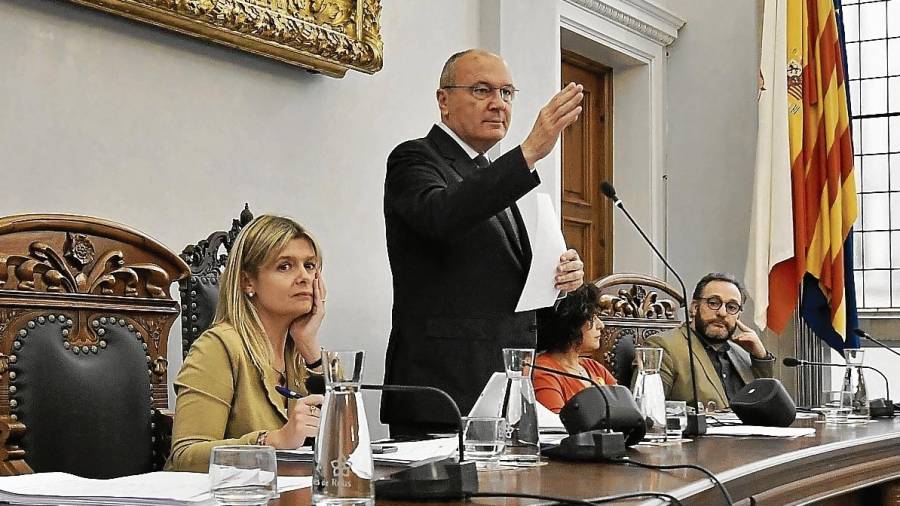 Imagen del pleno del ayuntamiento de Reus del pasado 25 de octubre, que aprobó las ordenanzas fiscales y el presupuesto municipal para 2020. FOTO: ALFREDO GONZÁLEZ
