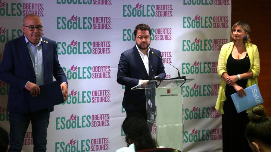 El conseller de Educació, Josep Bargalló; el vicepresidente del Govern, Pere Aragonés, y la consellera de Salut, Alba Vergés. FOTO: ACN