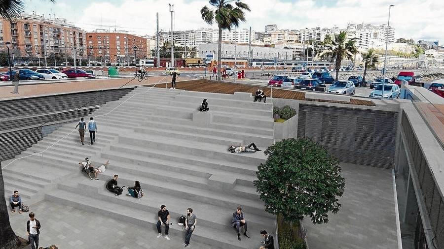 Se construirá una escalinata en el extremo del Port Esportiu, junto a la Platja del Miracle, para facilitar la movilidad y accesibilidad de la gente. FOTO: dt